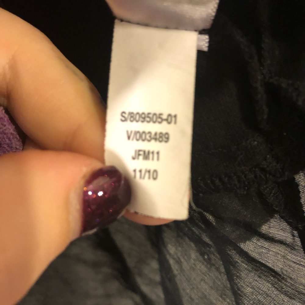 🌈💜Old Navy Ruffle Top SIze Large - Picture 4 of 5